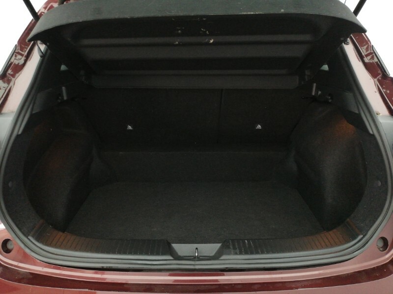 Nissan Qashqai Acenta Prem E-pow Red #8