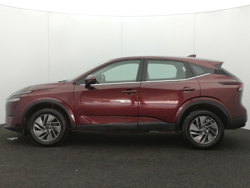 Nissan Qashqai 1.3 Dig-t Mh Acenta Premium Red #4