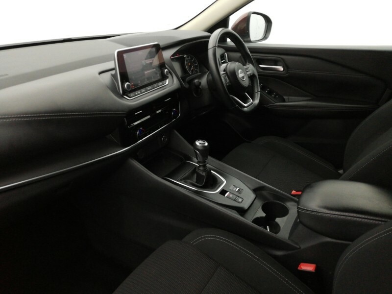 Nissan Qashqai 1.3 Dig-t Mh Acenta Premium Red #5