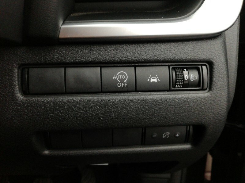 Nissan Qashqai Acenta Prem E-pow Red #15
