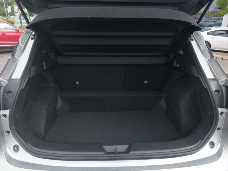 Nissan Qashqai 1.5 E-power Tekna Hatchback OW25YCZ Silver #18
