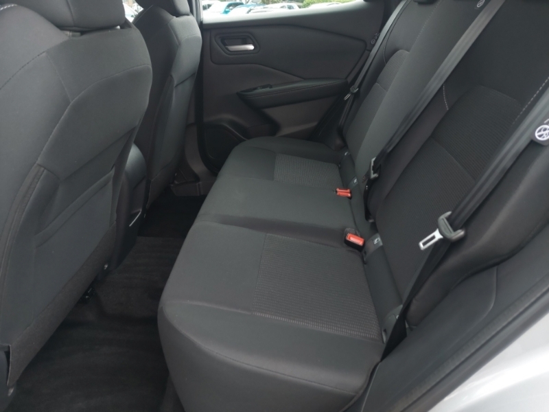 Nissan Qashqai 1.3 Dig-t Mh 158 Acenta Premium Xtronic Silver #6