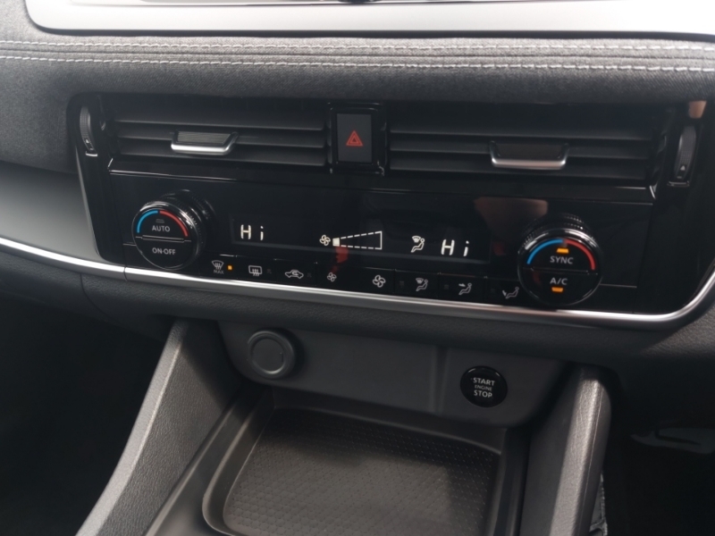 Nissan Qashqai 1.5 E-power Tekna Hatchback OW25YCZ Silver #17