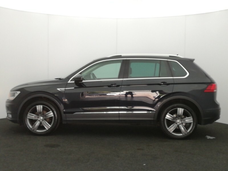 Volkswagen Tiguan 2.0 Tdi 150 Match Black #4