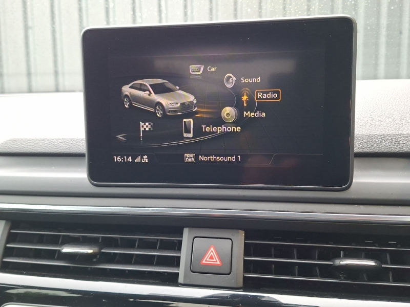 Audi A4 A4 Sport 35 Tfsi Black #17
