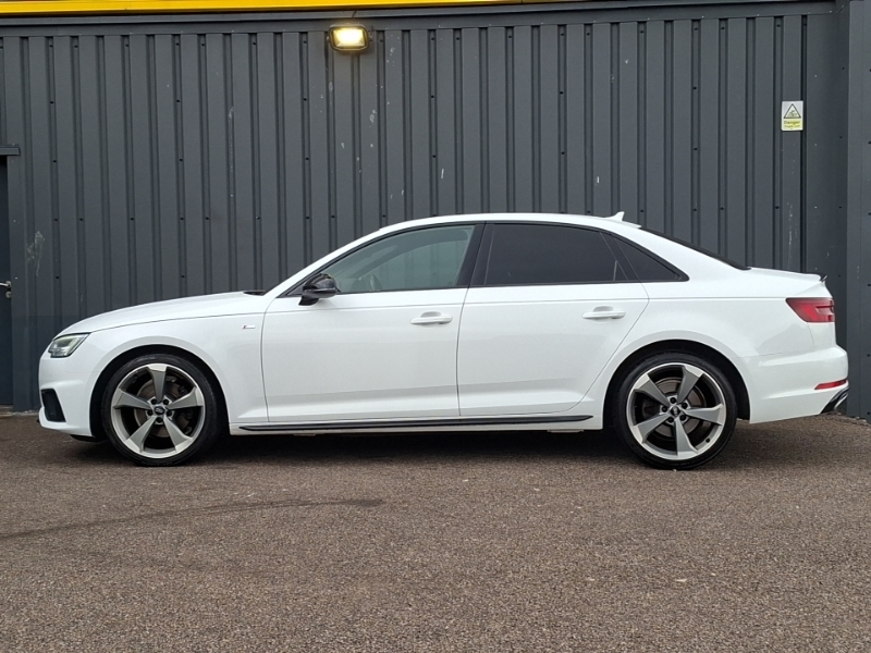 Audi A4 35 Tfsi Black Edition White #4