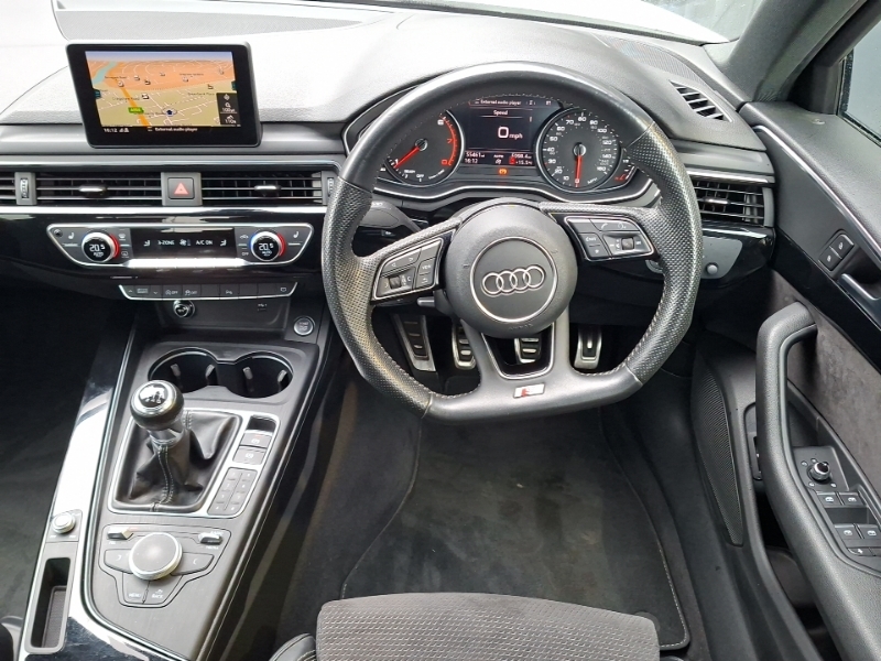 Audi A4 A4 Sport 35 Tfsi Black #8