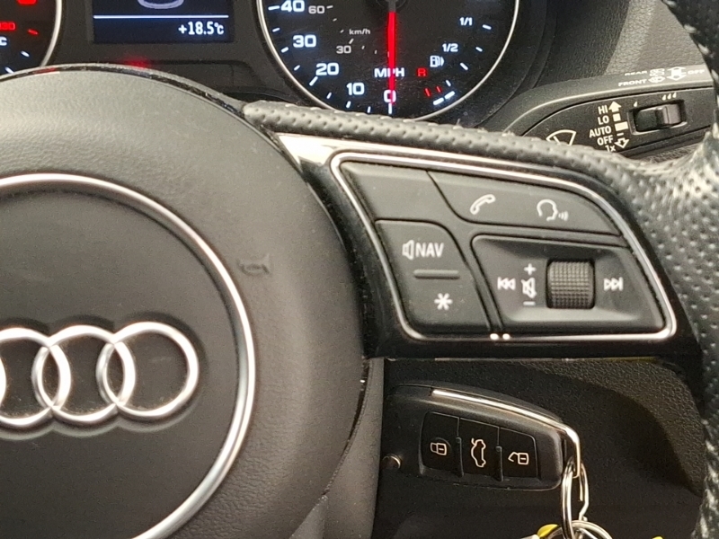 Audi Q2 Sport Tfsi Black #13