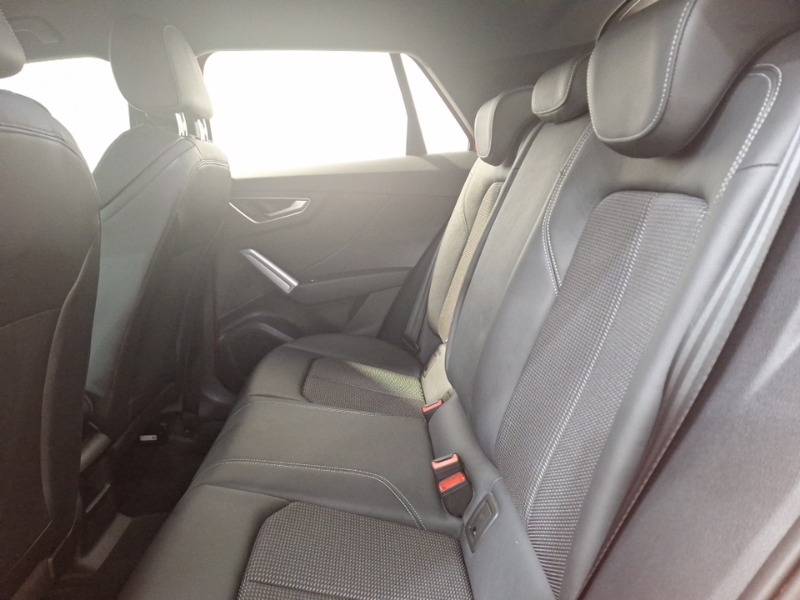 Audi Q2 35 Tfsi S Line S Tronic Red #6