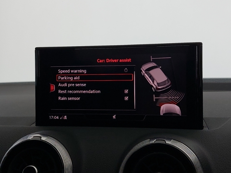 Audi Q2 35 Tfsi Sport Red #9