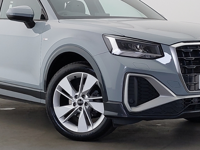 Audi Q2 35 Tfsi Sport Red #20
