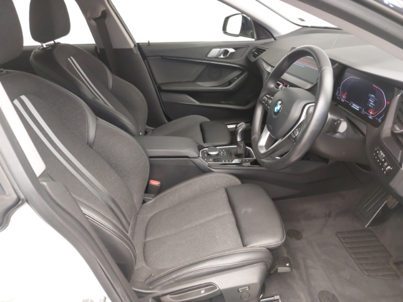 BMW 2 Series 218I 136 Sport Live Cockpit Professional White #6