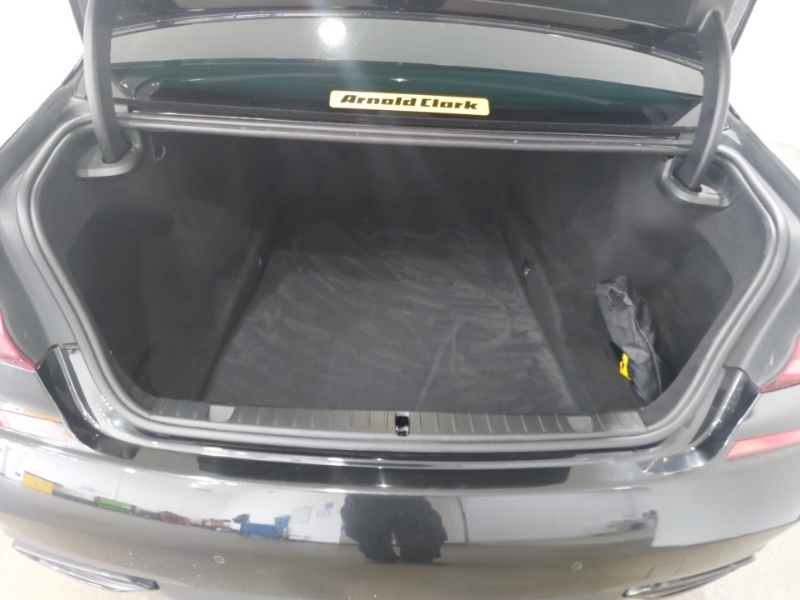 BMW 7 Series 740E Exclusive Blue #18