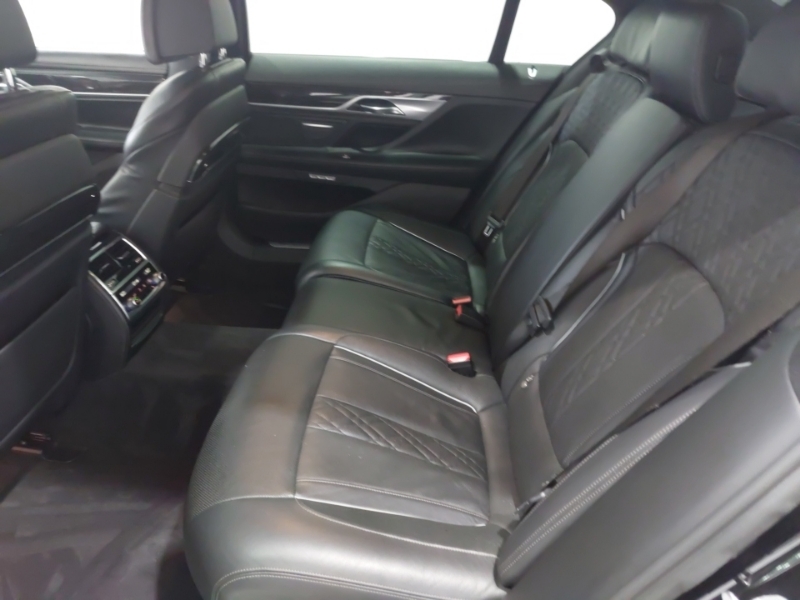BMW 7 Series 740Ld Xdrive M Sport Black #6