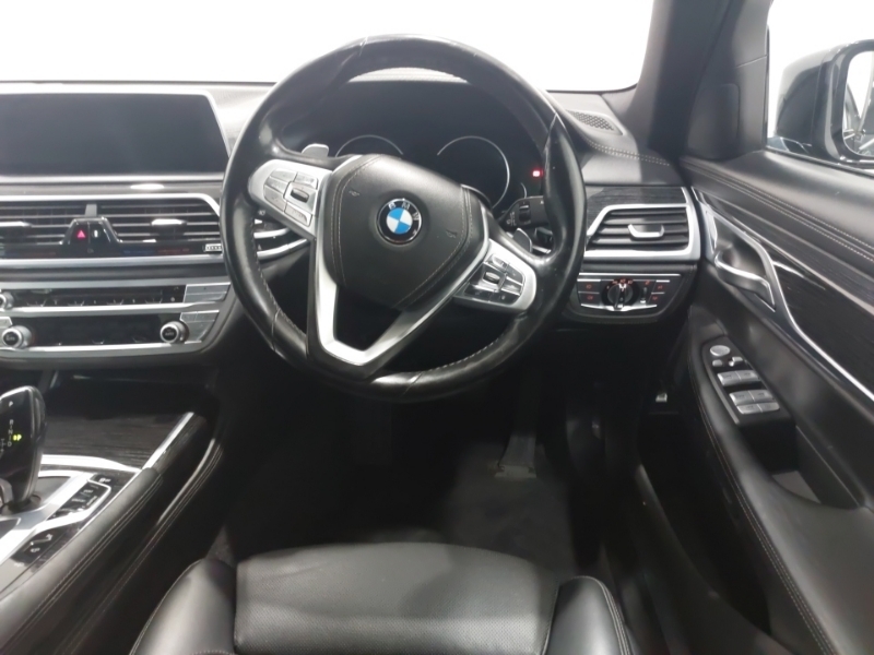 BMW 7 Series 740E Exclusive Blue #8
