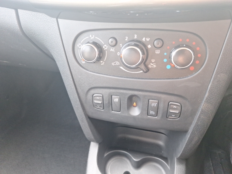Dacia Sandero Stepway Hatchback 1.5 Dci Laureate Euro 5 201414 Black #9