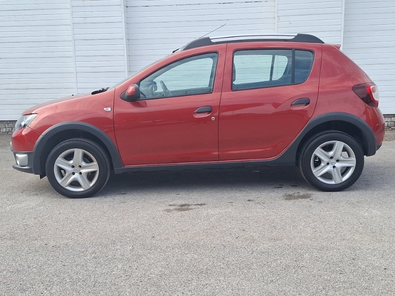 Dacia Sandero Stepway 0.9 Tce Laureate Red #4
