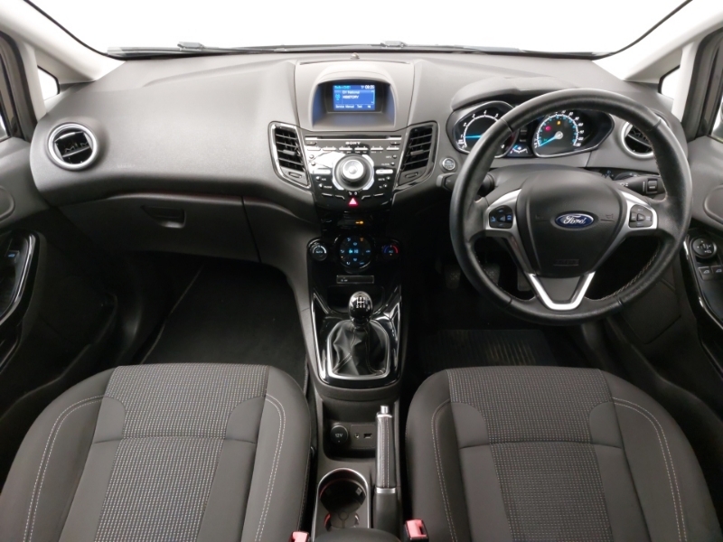 Ford Fiesta 1.0 Ecoboost Titanium Black #3
