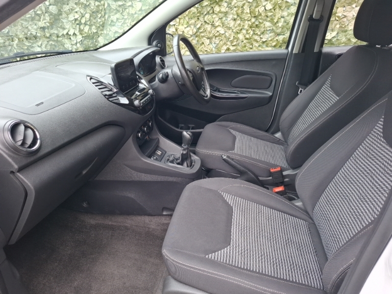 Ford KA+ 1.2 Zetec White #5