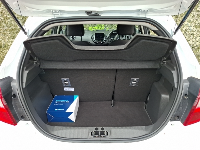 Ford KA+ 1.2 85 Zetec White #18