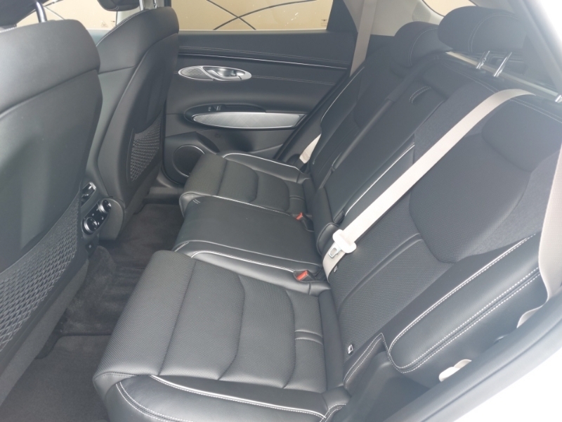 Genesis GV70 360Kw Sport 77Kwh Awd Innovation White #6