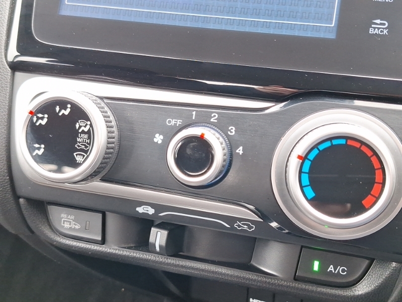 Honda Jazz 1.3 I-vtec Ex White #16
