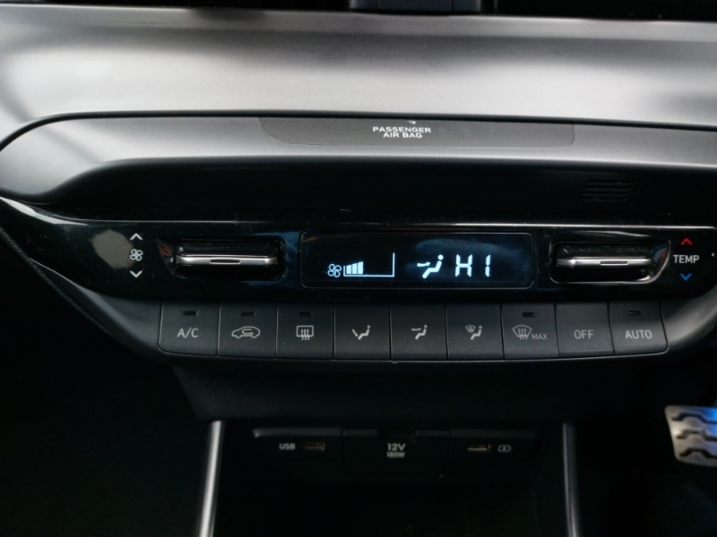 Hyundai Bayon Premium Green #18