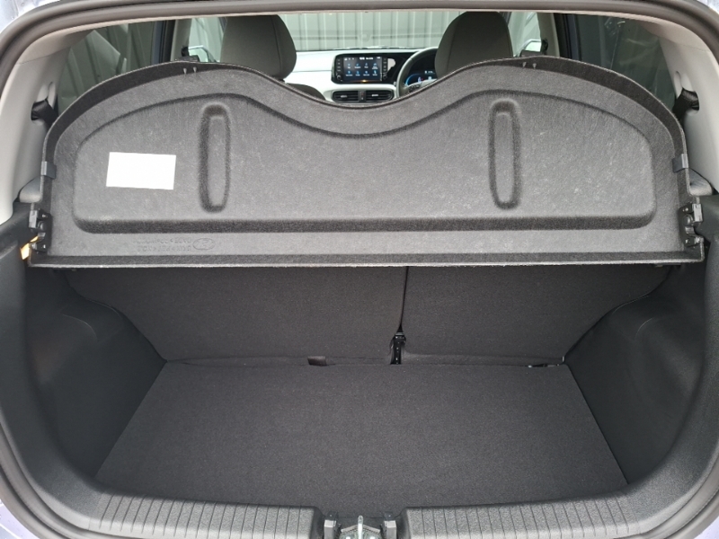 Hyundai I10 Advance White #18
