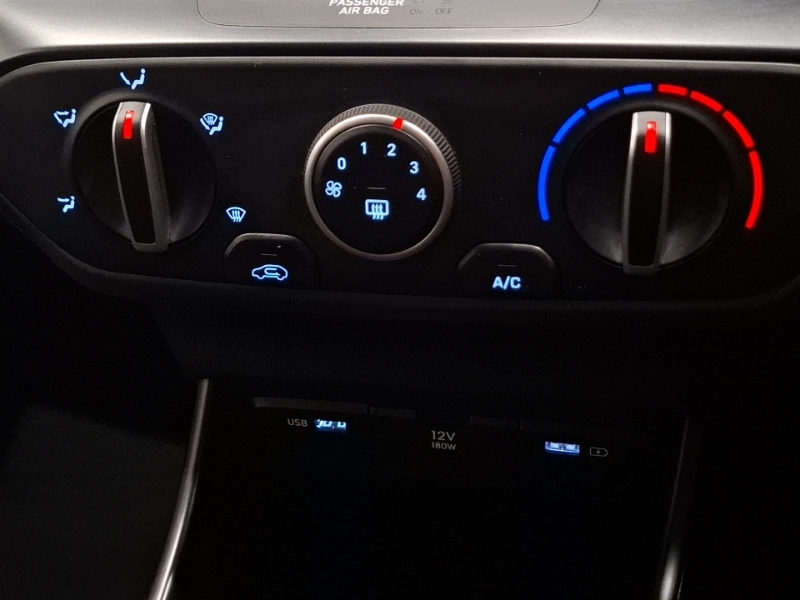 Hyundai I20 Se Connect White #15