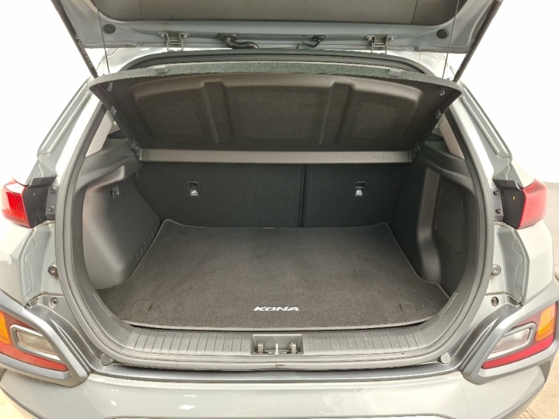Hyundai Kona Hatchback Red #18