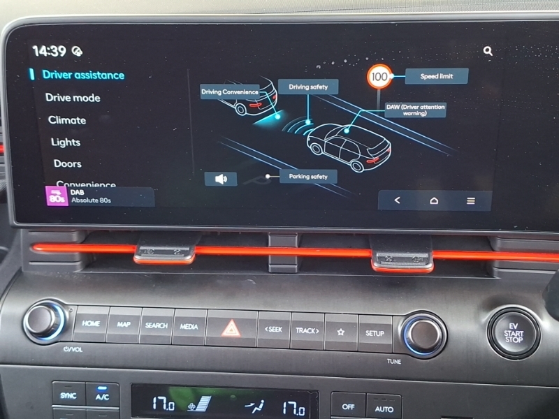 Hyundai Kona Ultimate White #16