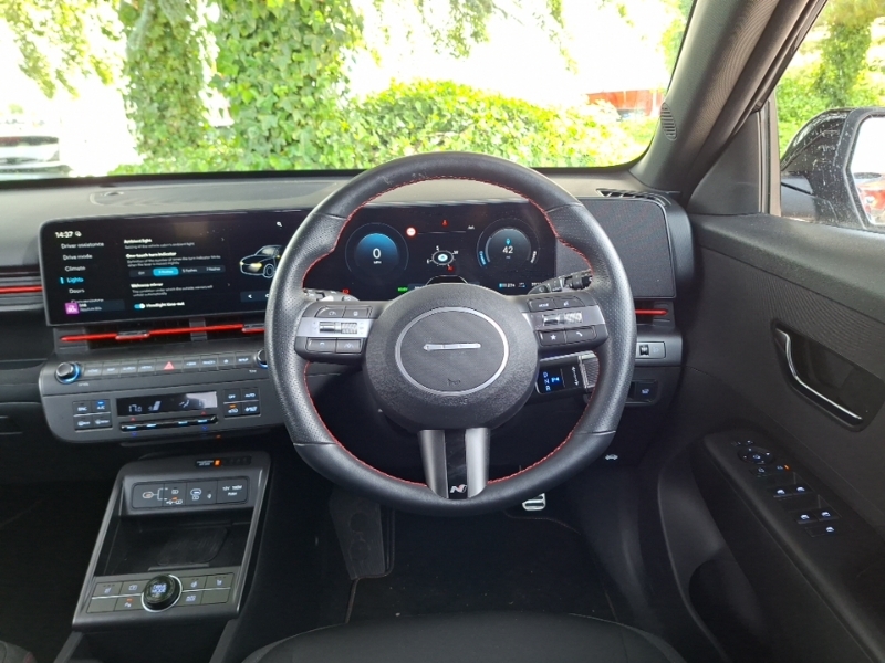 Hyundai Kona Ultimate White #8