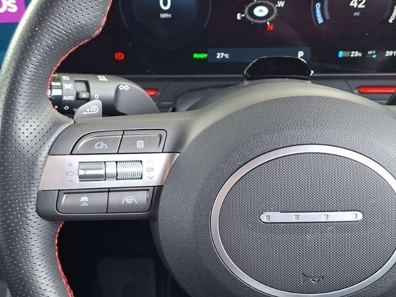 Hyundai Kona Ultimate White #12