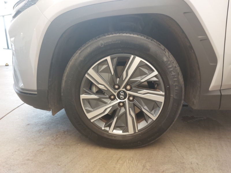 Hyundai Tucson Ultimate Silver #20