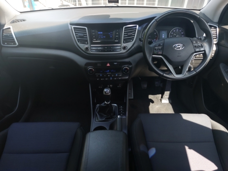Hyundai Tucson 1.6 Gdi Blue Drive Se 2Wd EA17HUK White #3