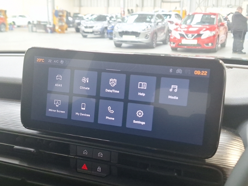 Jeep Avenger 54Kwh E-summit Suv 156 Ps White #17