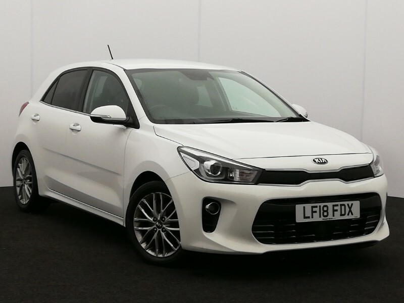 Kia RIO 1.4 Crdi 89 3 White