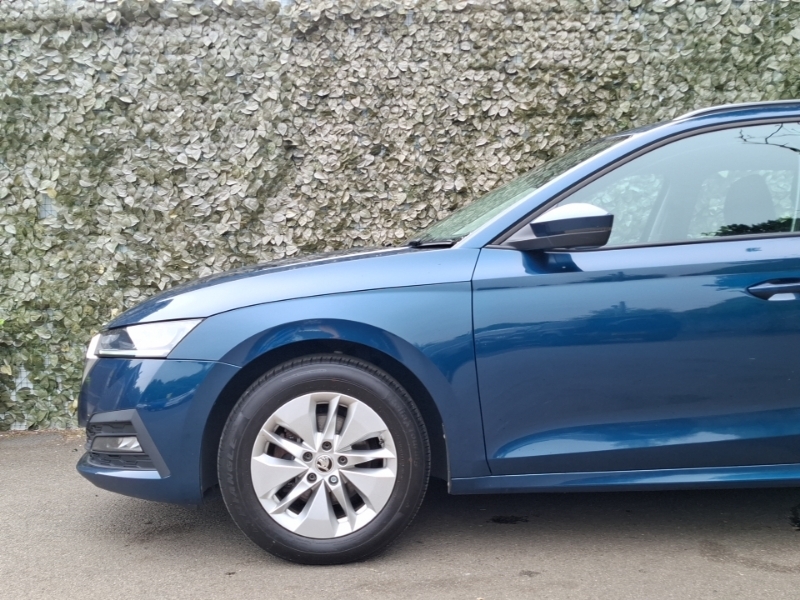 Skoda Octavia 1.5 Tsi Se Technology Blue #19