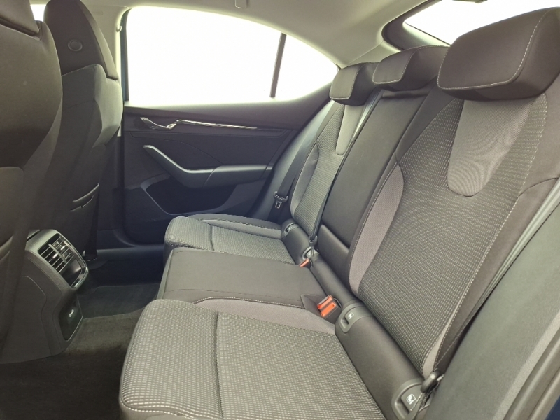Skoda Octavia 1.5 Tsi Se Technology Blue #6