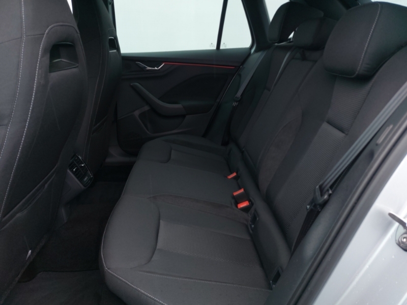 Skoda Kamiq 1.0 Tsi Design Edition Dsg Silver #6