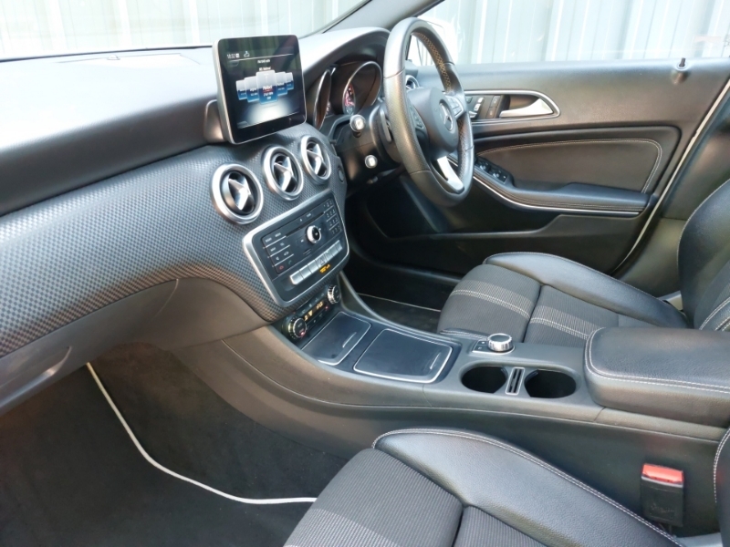 Mercedes-Benz A Class A200d Sport Edition Plus KP18XTX White #5