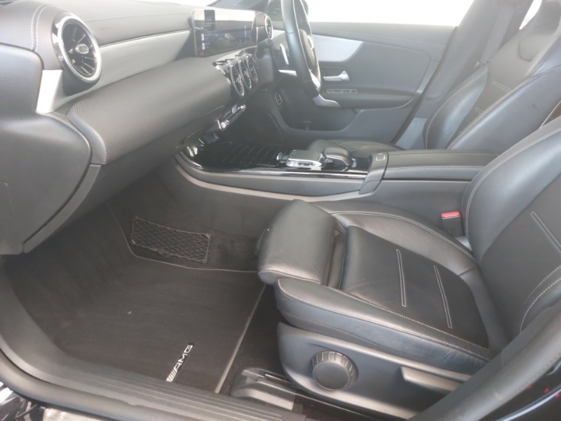 Mercedes-Benz CLA Class Cla 220 Amg Line Tip Black #5