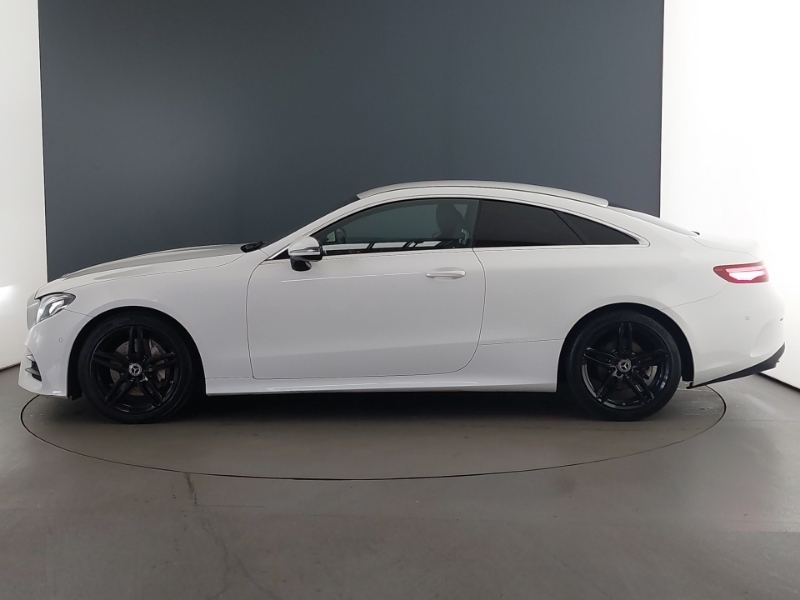 Mercedes-Benz E Class E220d Amg Line 9G-tronic White #4