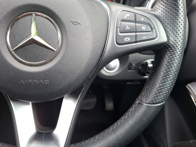 Mercedes-Benz GLA Class 200 Amg Line Silver #13