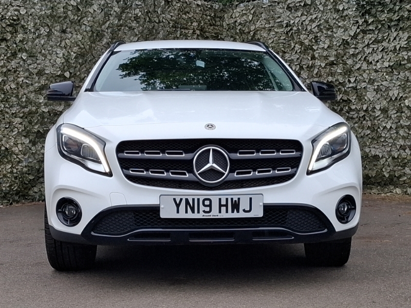 Mercedes-Benz GLA Class 200 Amg Line Silver #14