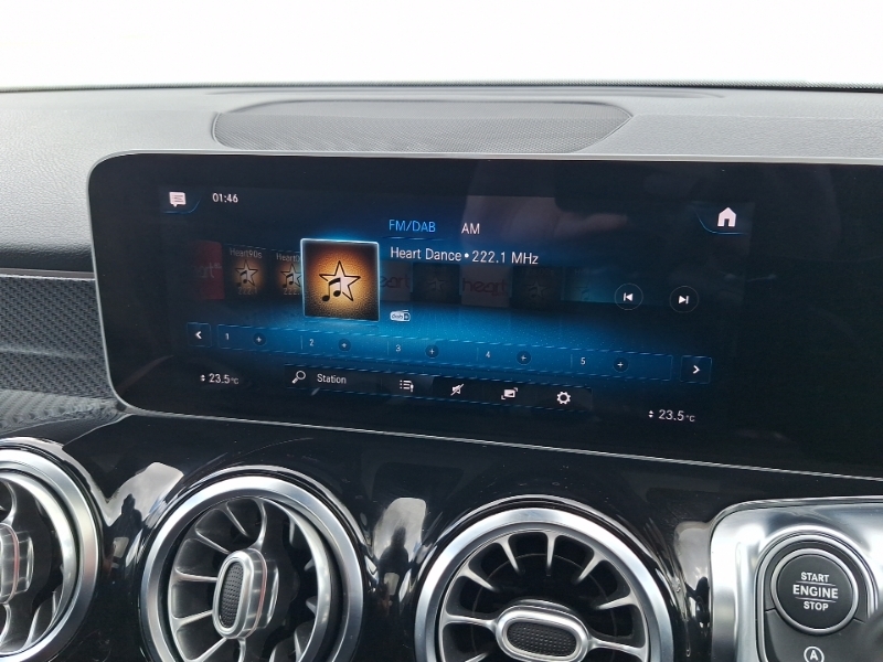Mercedes-Benz GLB Class Glb 220 Amg Line Premium D 4Matic White #11