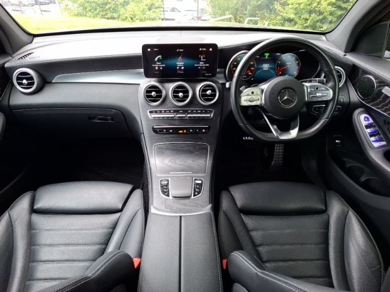 Mercedes-Benz GLC Class Glc 300 4Matic Amg Line Premium 9G-tronic Black #3