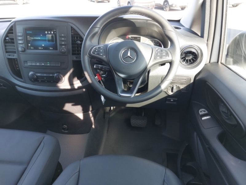Mercedes-Benz Vito 116 Select L3 Black #8