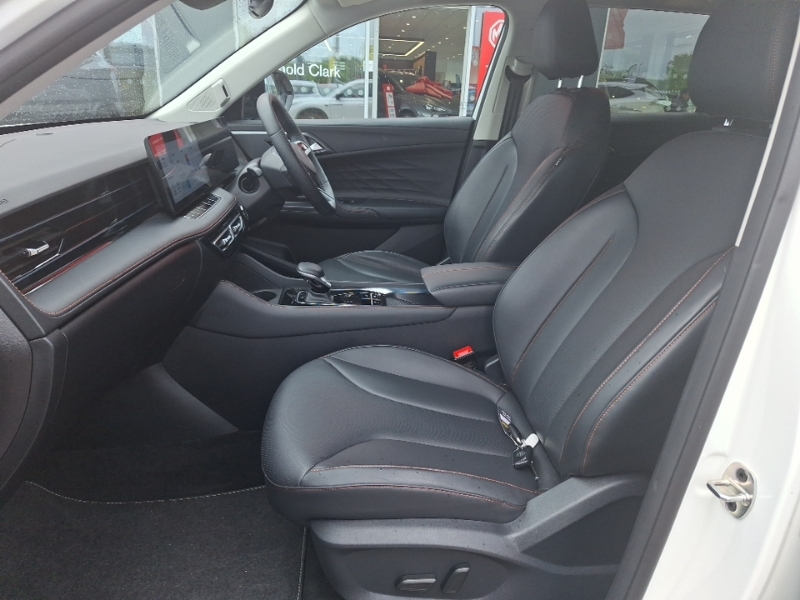MG HS 1.5 T-gdi Phev Trophy White #5