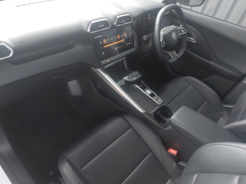MG ZS 1.5 Hybrid Trophy White #5
